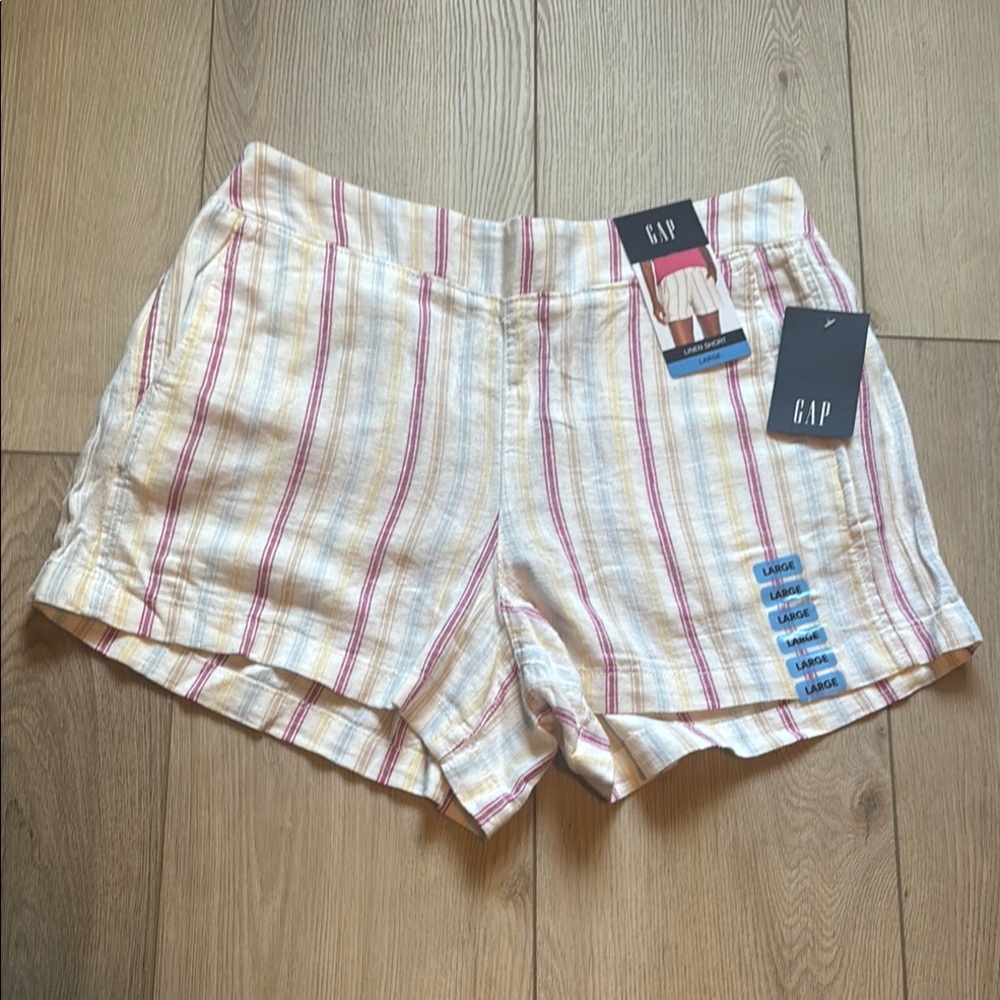 NWT GAP High Waist L Shorts in Linen/Rayon blend. Cream w/ Stripes. Summer cool!